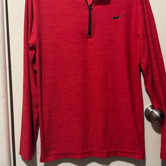 Nike Red Dri-FIT Men's Sweatshirt - Picture 6 of 8
